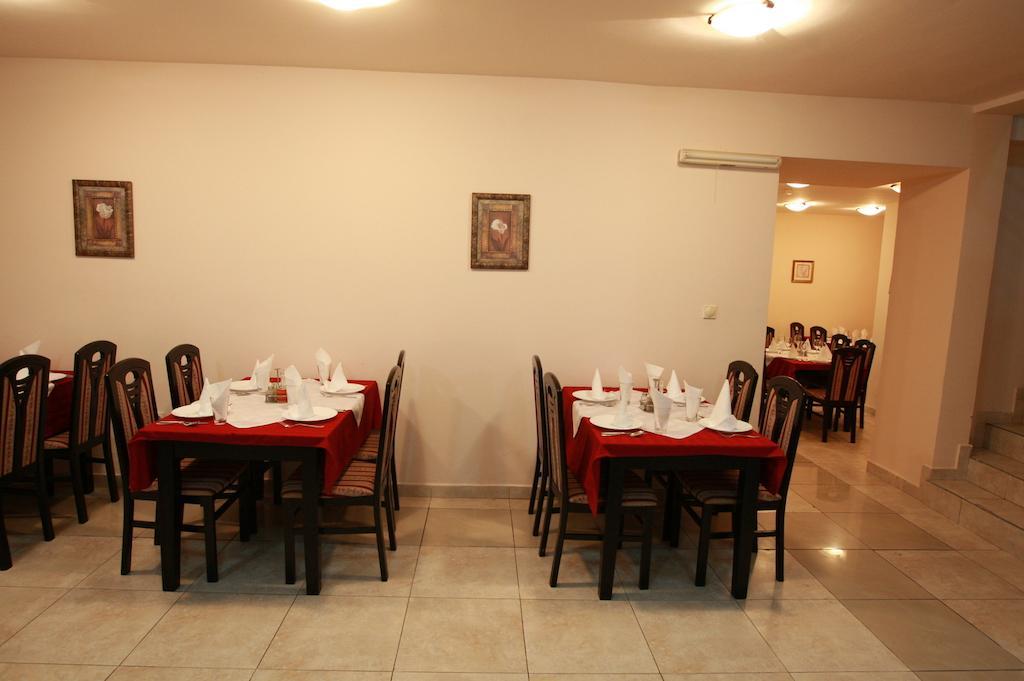 بودفا Hotel Vila Prestige المظهر الخارجي الصورة