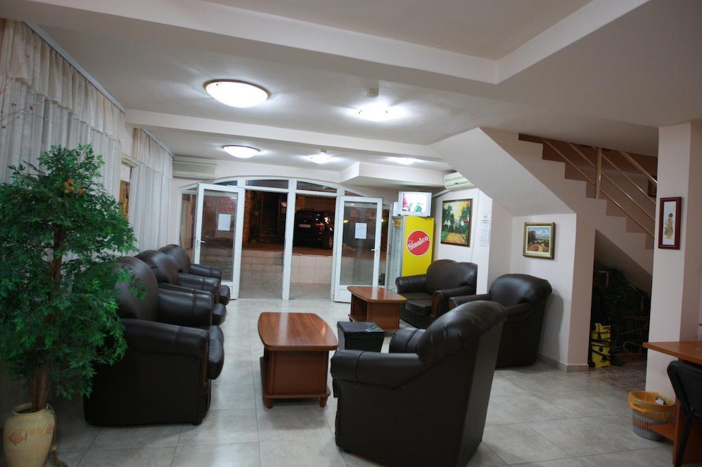 بودفا Hotel Vila Prestige المظهر الخارجي الصورة