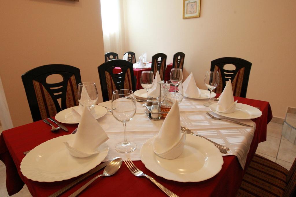 بودفا Hotel Vila Prestige المظهر الخارجي الصورة