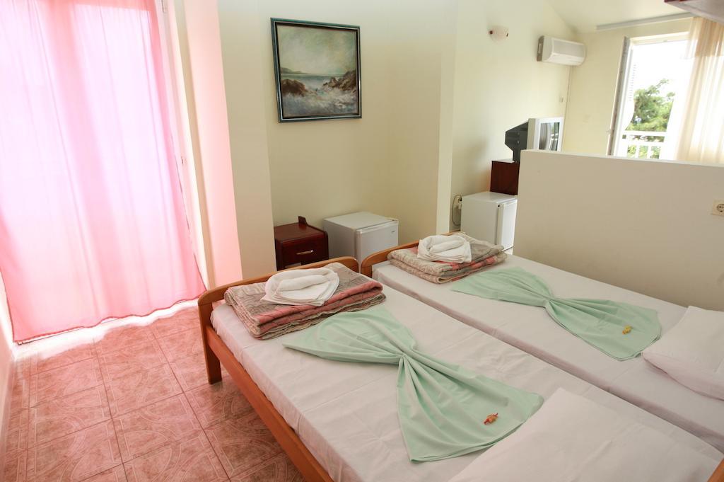 بودفا Hotel Vila Prestige المظهر الخارجي الصورة
